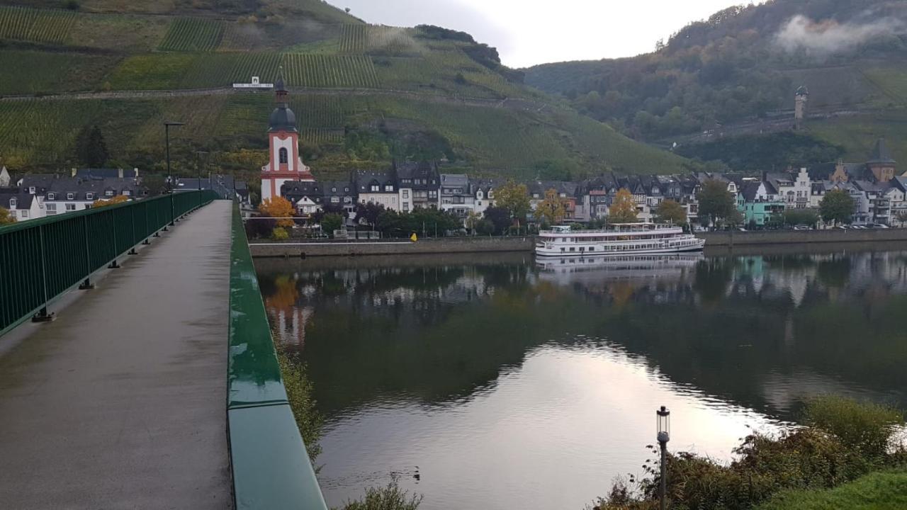 Ferienhaus Kaliva Zell an der Mosel Luaran gambar